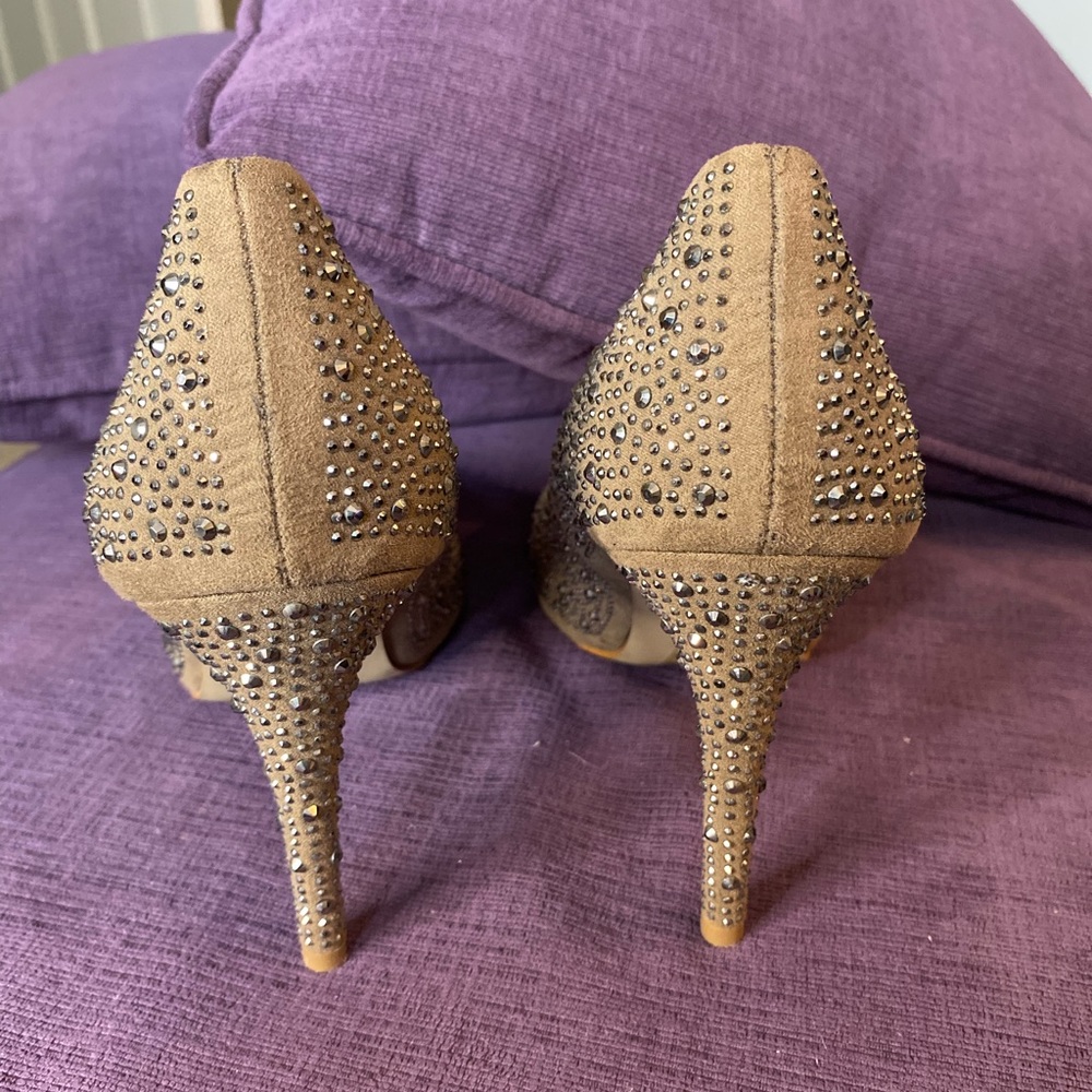 Aldo Women's Dark Tan Crystal Studded Embellished Round Toe Pump Size 10 - Picture 7 of 12